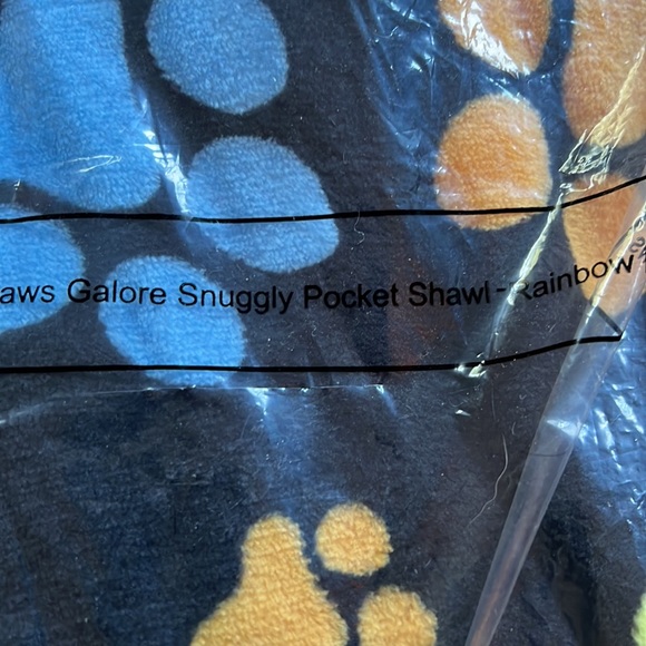 Bundle of The Animal Rescue Site Slipper Socks, Slippers, Pocket Shawl and Watch - Picture 5 of 11